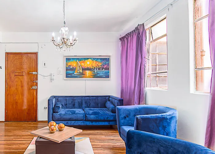 Roma Sur With Balcony - Family Friendly