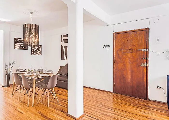 Roma Sur With Balcony - Family Friendly Apartment