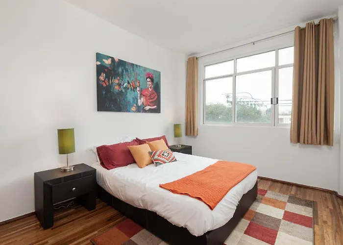 Roma Sur With Balcony - Family Friendly Mexico City
