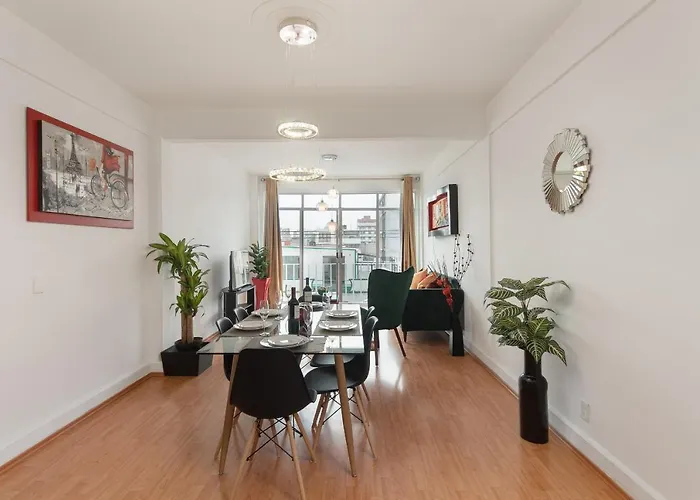 Roma Sur With Balcony - Family Friendly Mexico City