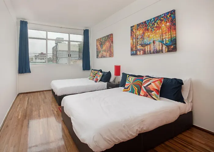 Roma Sur With Balcony - Family Friendly